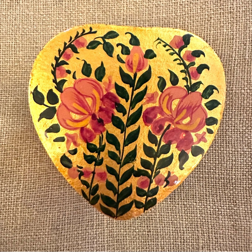 Handmade Hand Painted Heart Shaped Floral Trinket Box Kashmir Import Paper Mache